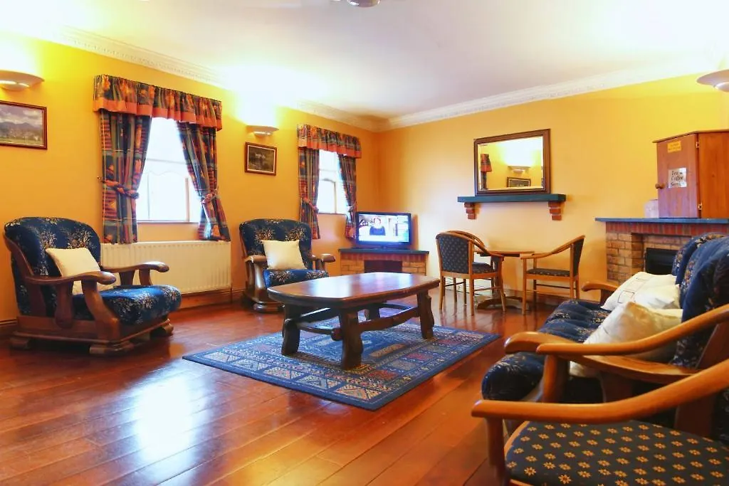 Mccarthy'S Lodge B&B
